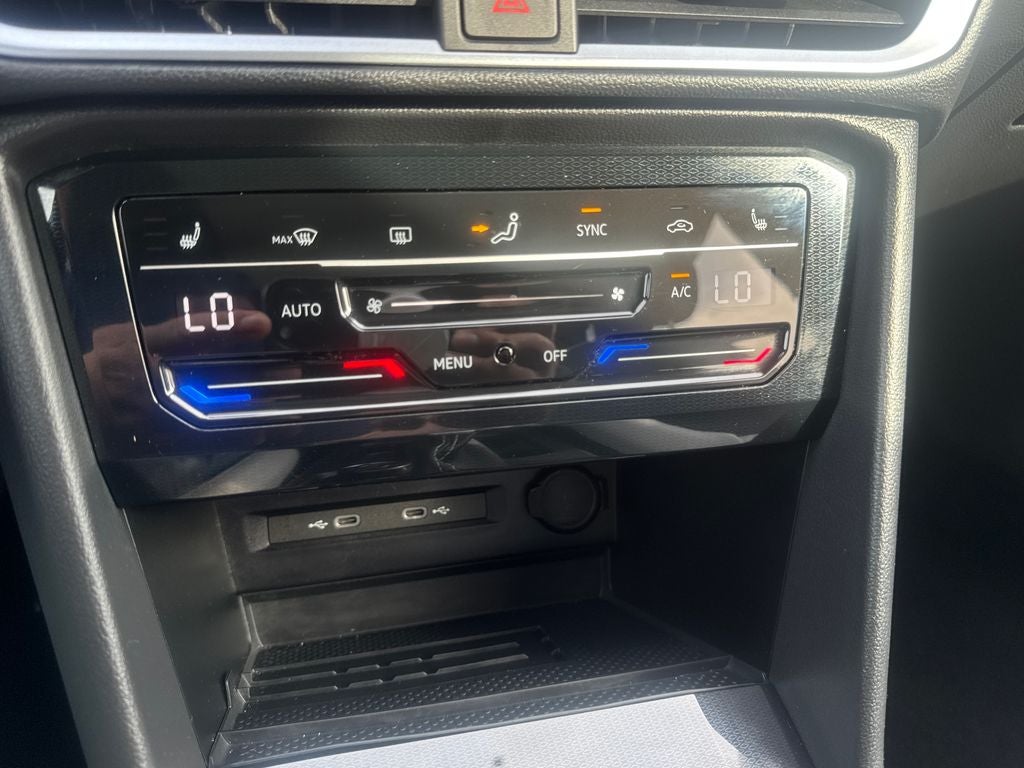 2025 Volkswagen Taos 1.5T SE