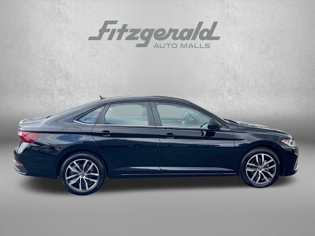2025 Volkswagen Jetta 1.5T SE