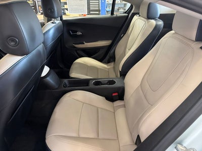 2012 Chevrolet Volt Base
