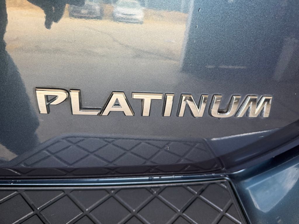 2013 Nissan Armada Platinum