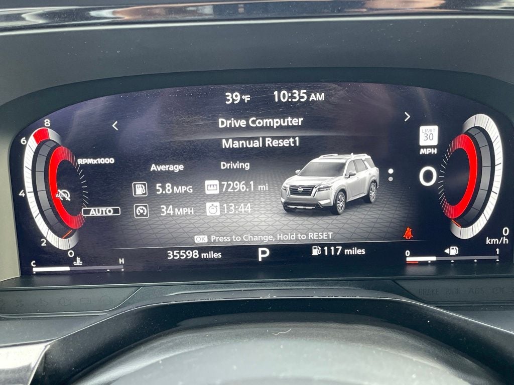 2022 Nissan Pathfinder Platinum