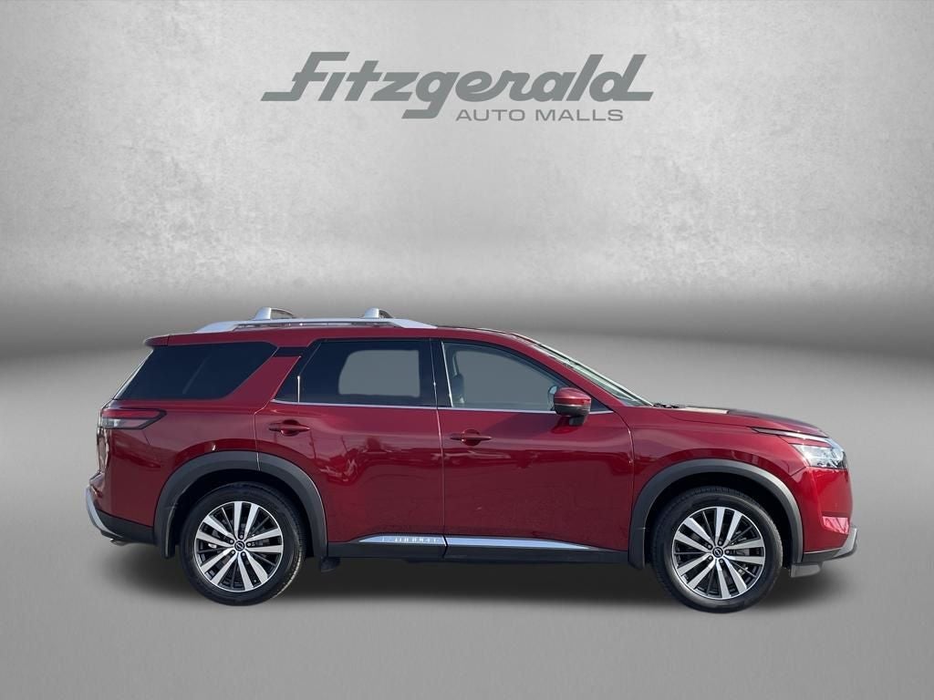 2022 Nissan Pathfinder Platinum