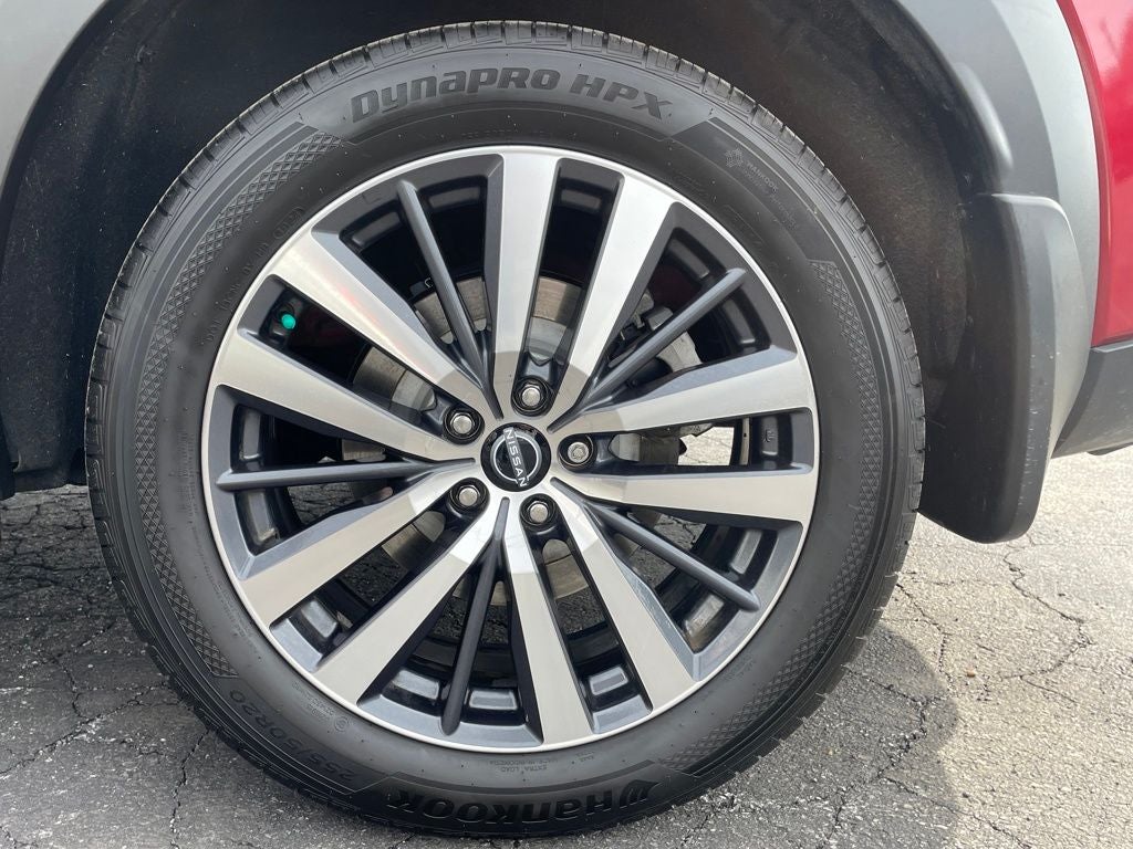 2022 Nissan Pathfinder Platinum