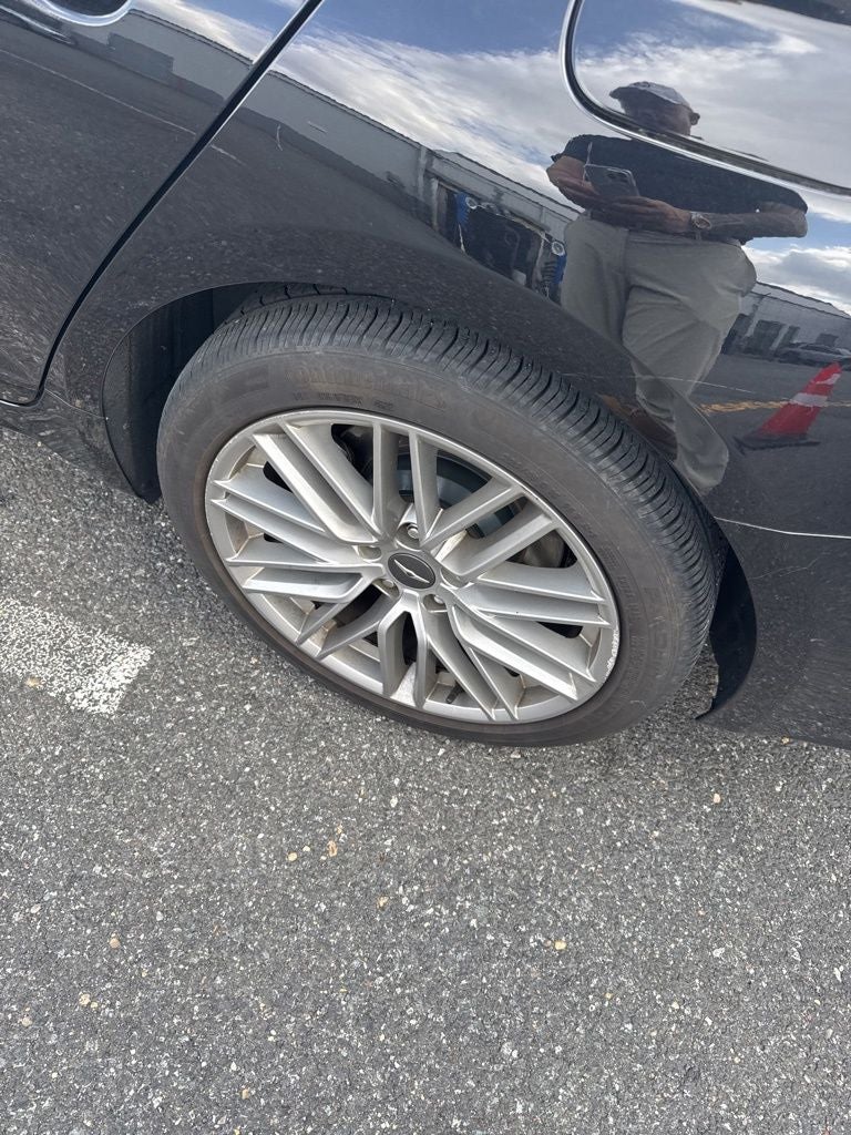 2021 Genesis G70 2.0T