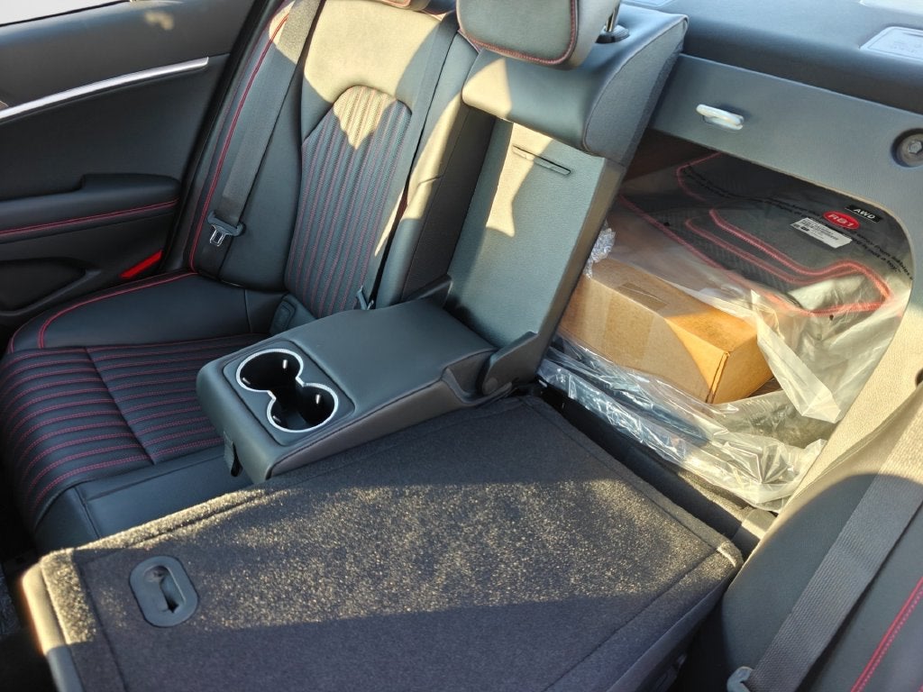 2027 Genesis G70 2.5T Sport Prestige