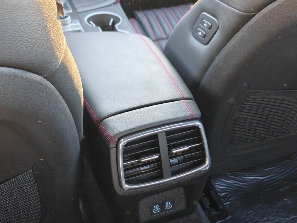 2027 Genesis G70 2.5T Sport Prestige