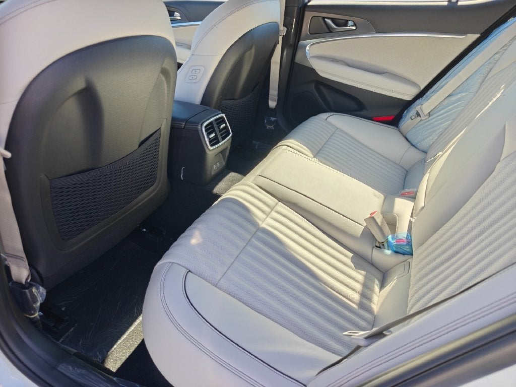 2027 Genesis G70 2.5T Sport Prestige