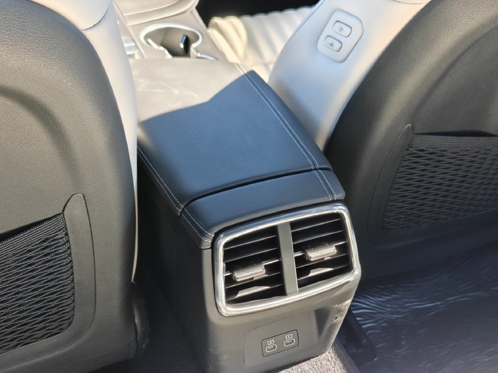 2027 Genesis G70 2.5T Sport Prestige
