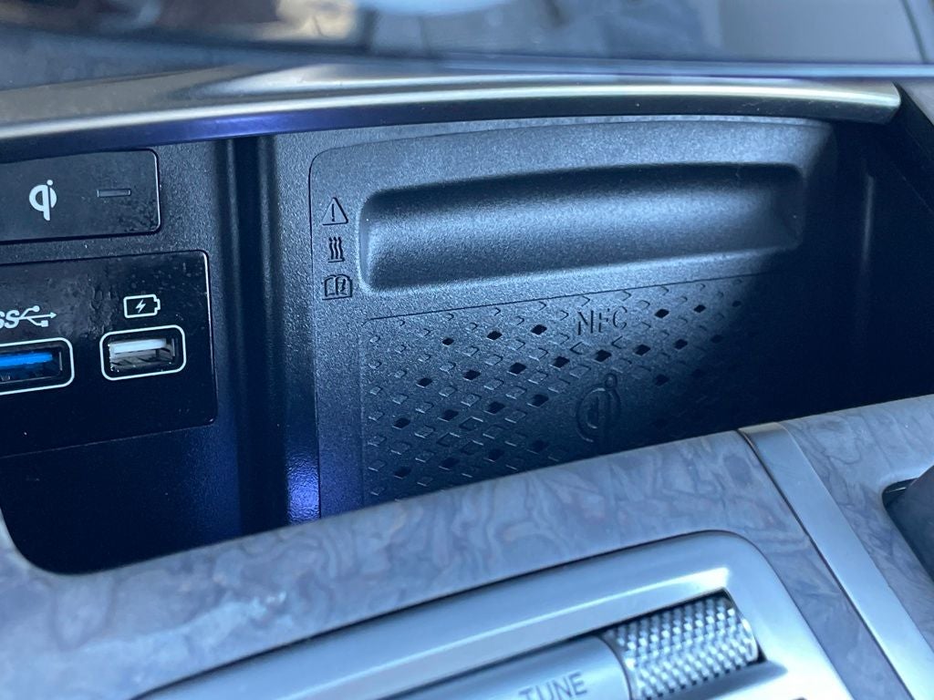 2023 Genesis Electrified G80 Base