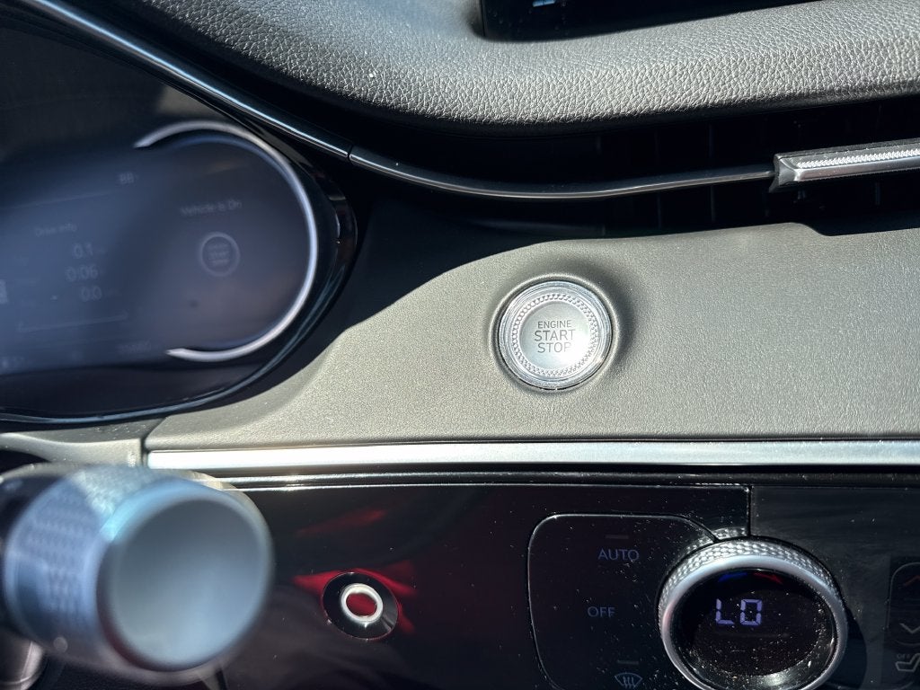 2025 Genesis GV70 2.5T