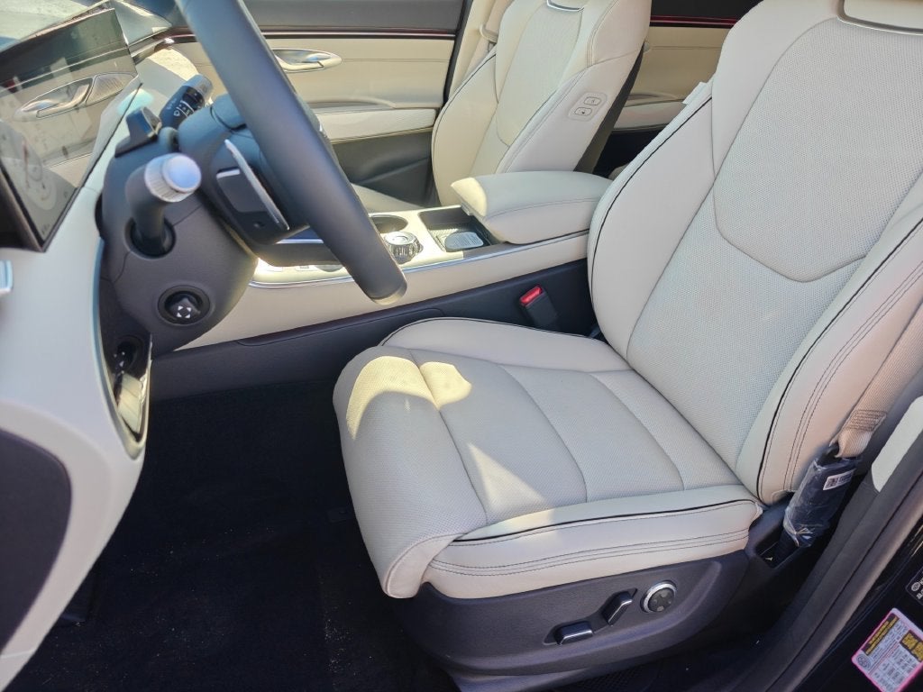 2027 Genesis GV70 2.5T Advanced