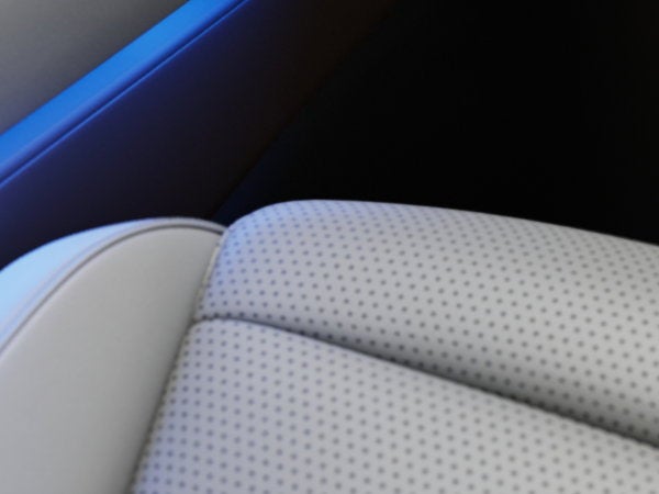 2027 Genesis GV70 19"