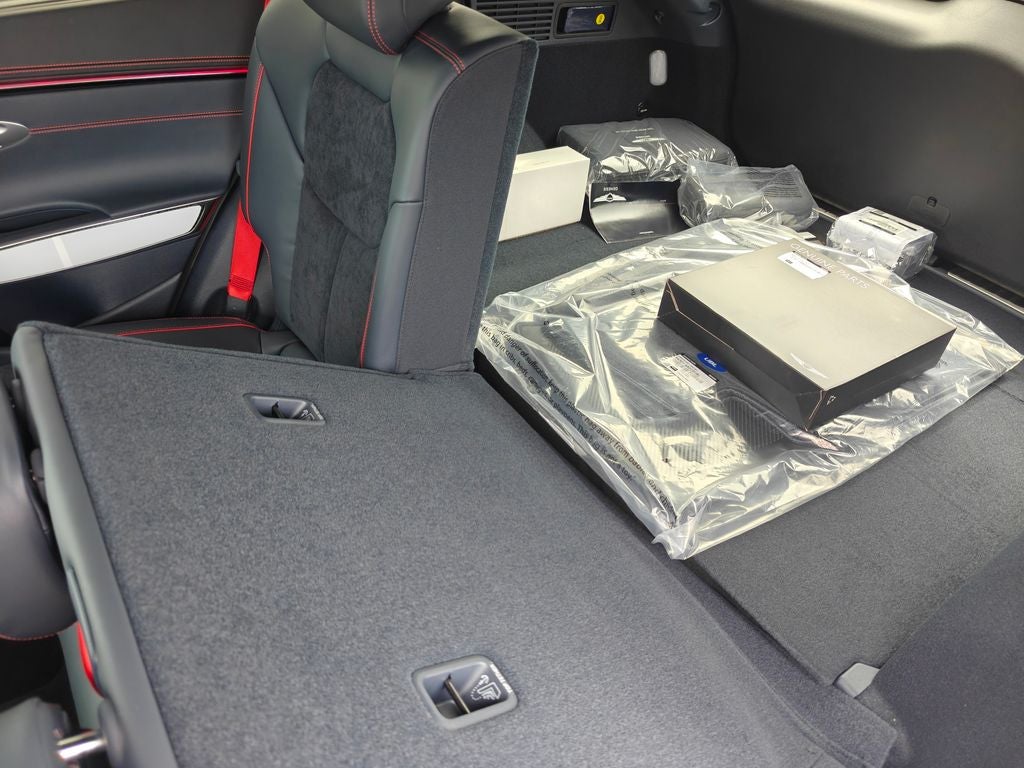 2027 Genesis GV70 3.5T Prestige Graphite