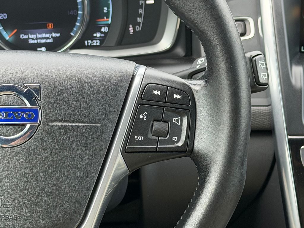 2016 Volvo XC60 T5 Platinum