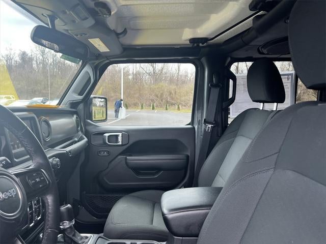 2022 Jeep Gladiator Sport