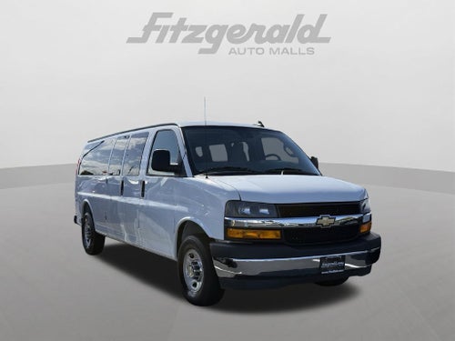 2025 Chevrolet Express LT Passenger