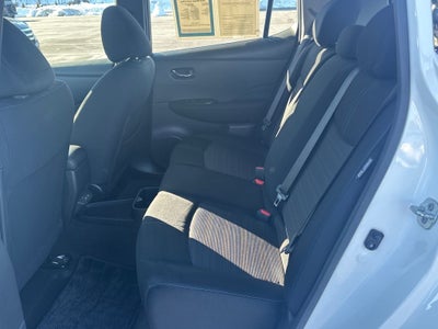 2022 Nissan Leaf S Plus