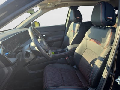 2025 Nissan Kicks MPV SR