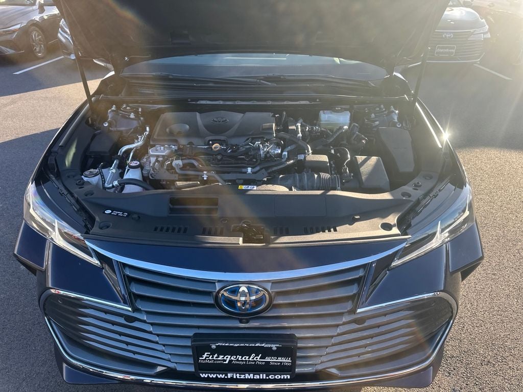 2022 Toyota Avalon Hybrid Limited
