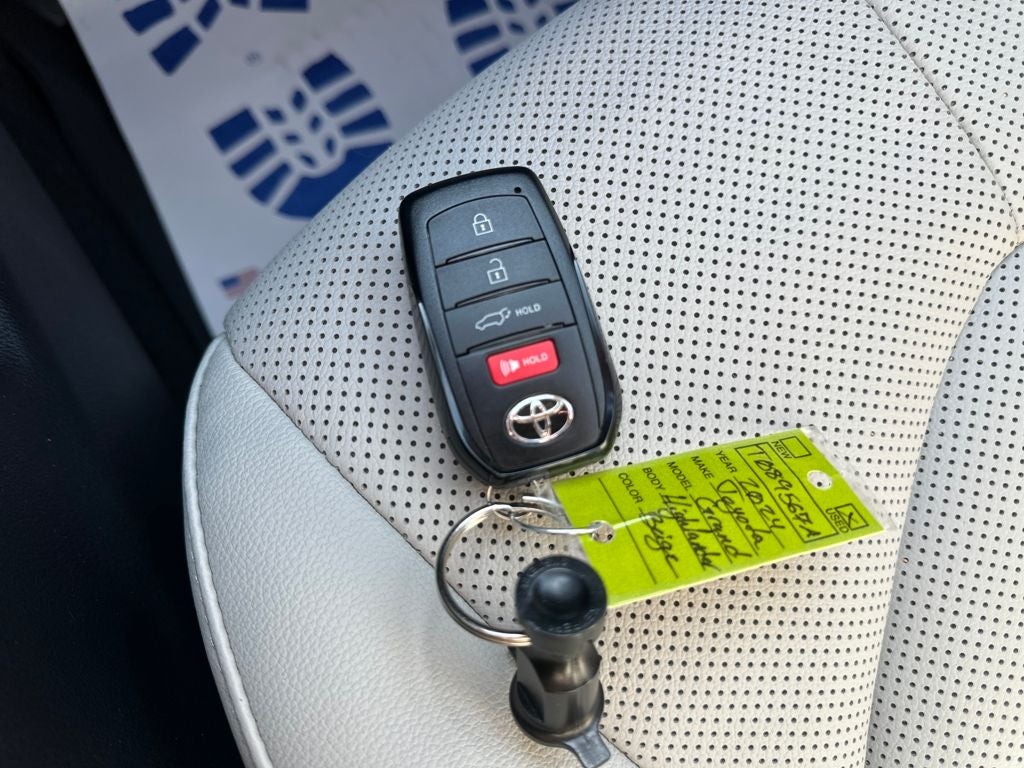 2024 Toyota GRAND HIGHLANDER HV Limited