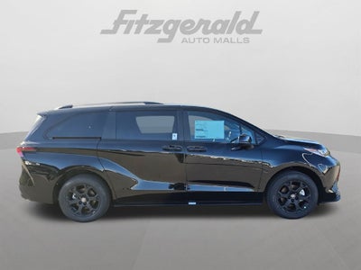 2026 Toyota Sienna Woodland Edition 7 Passenger