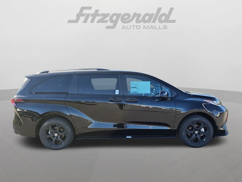 2026 Toyota Sienna Woodland Edition 7 Passenger