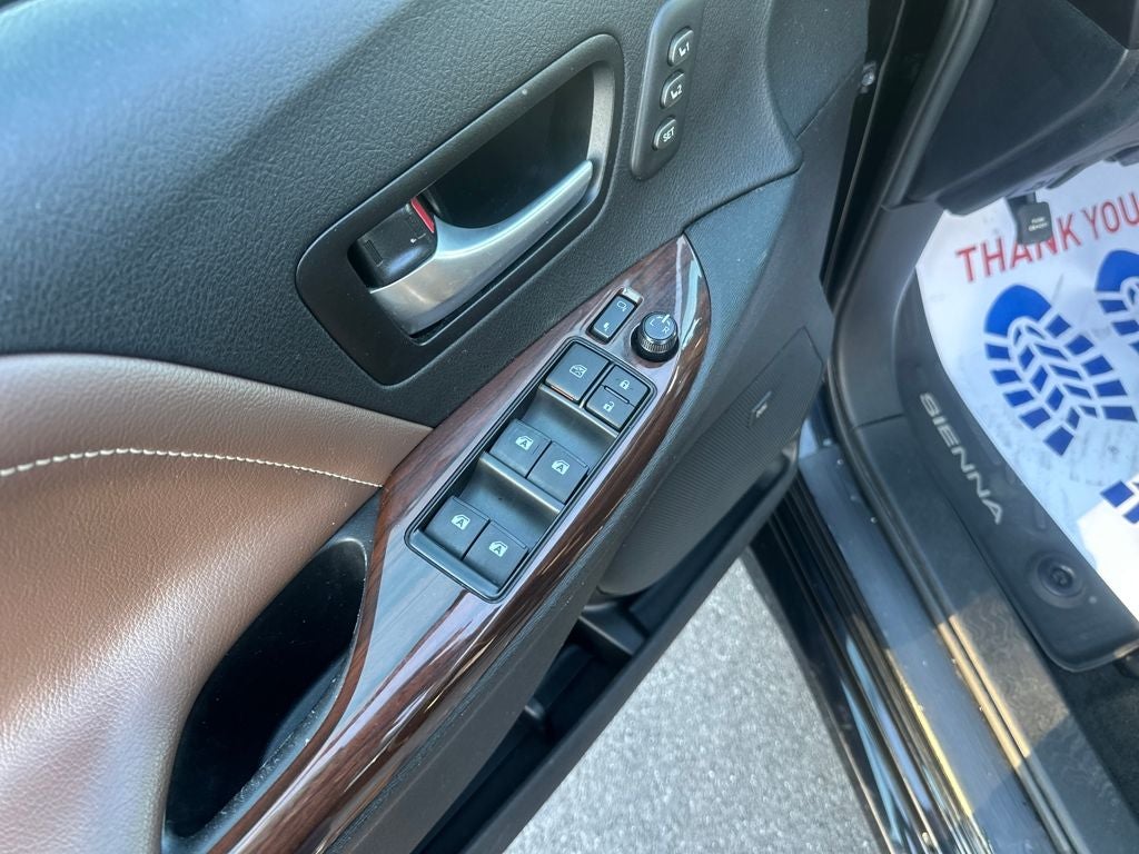 2019 Toyota Sienna Limited Premium 7 Passenger