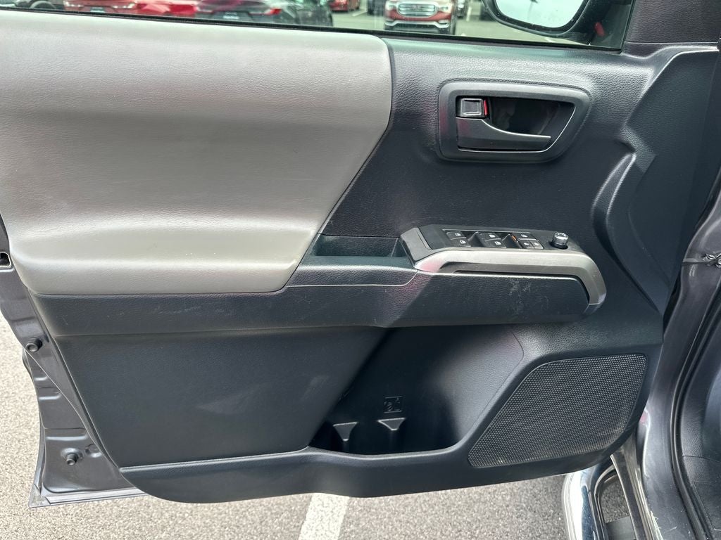 2018 Toyota Tacoma SR5 V6