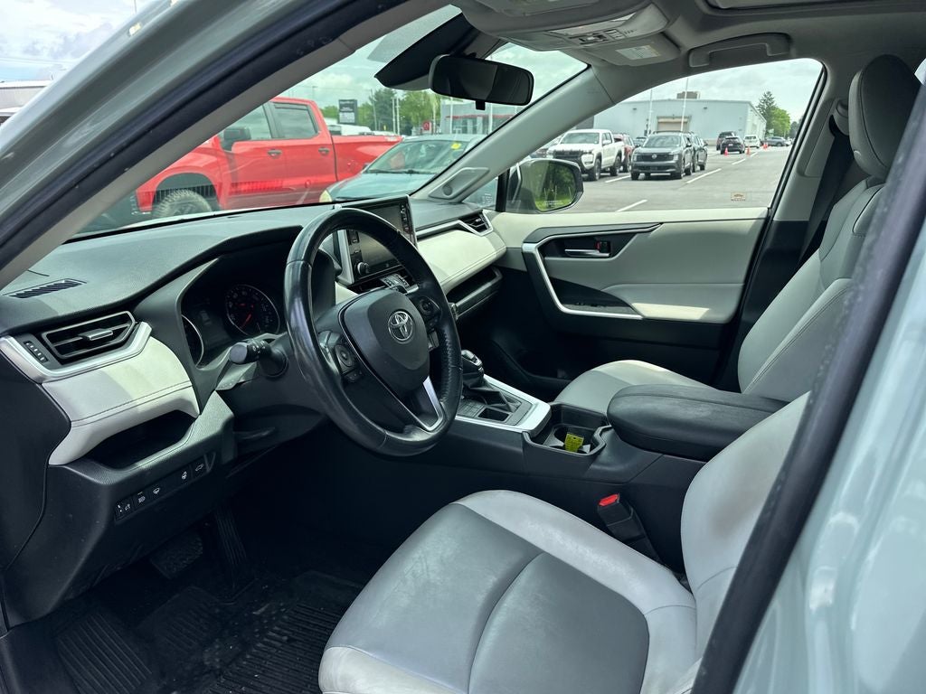 2019 Toyota RAV4 XLE Premium