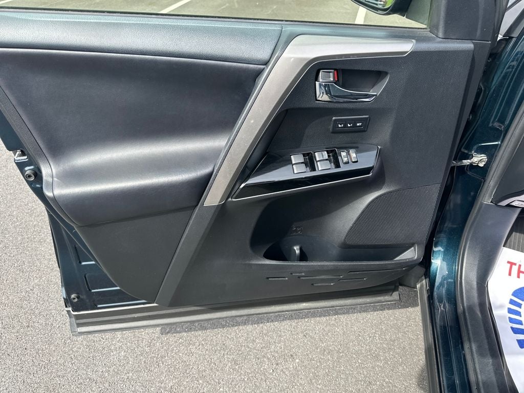 2018 Toyota RAV4 HYBRID Limited