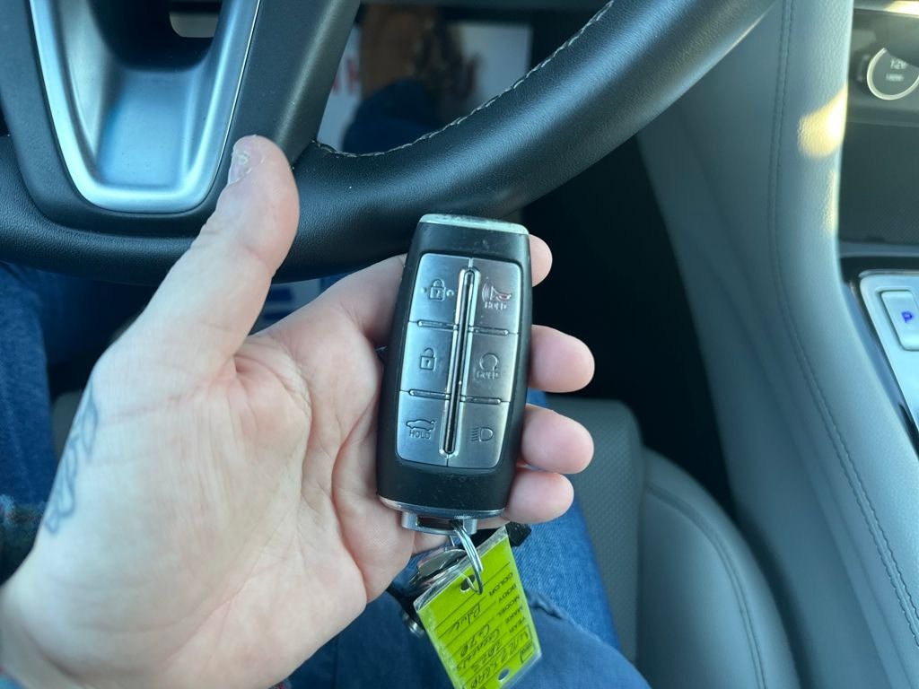 2023 Genesis G70 2.0T