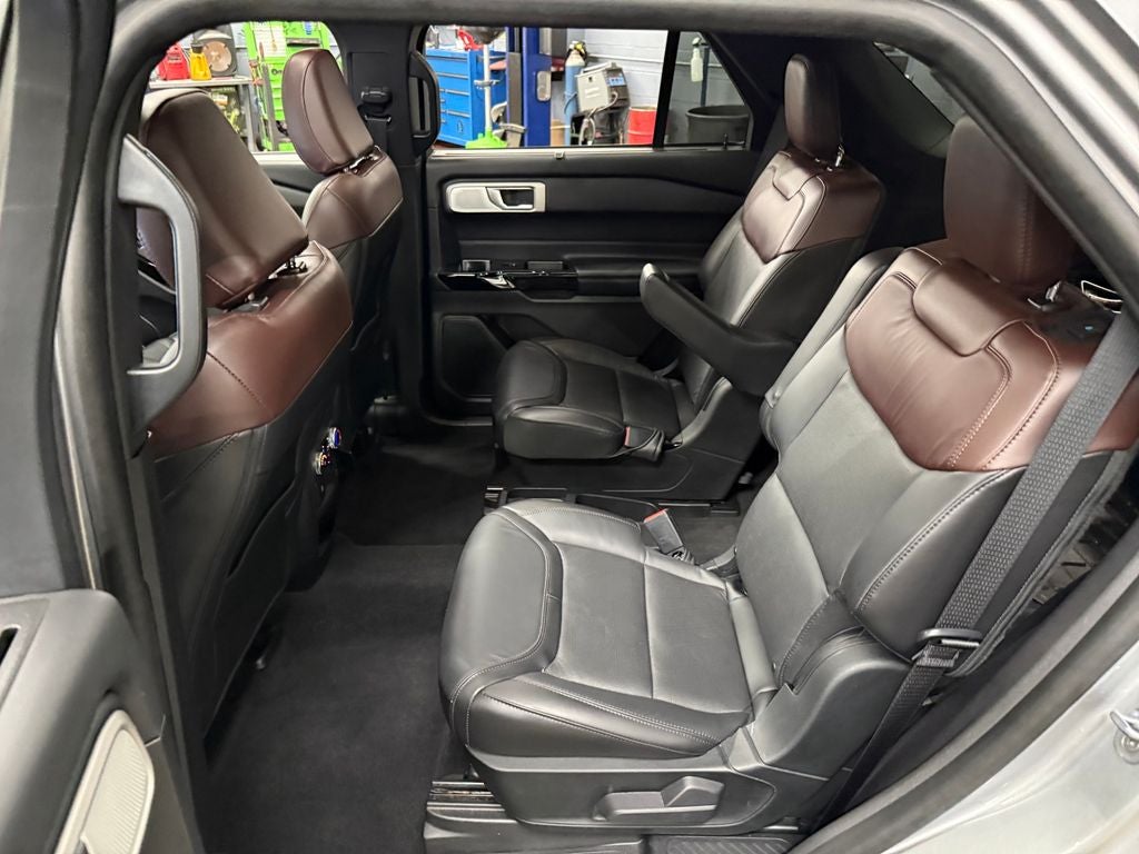 2021 Ford Explorer Platinum