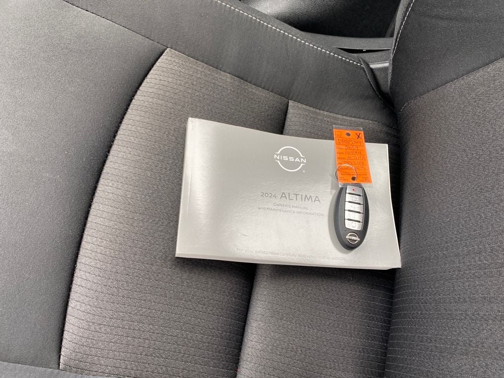 2024 Nissan Altima 2.5 SV