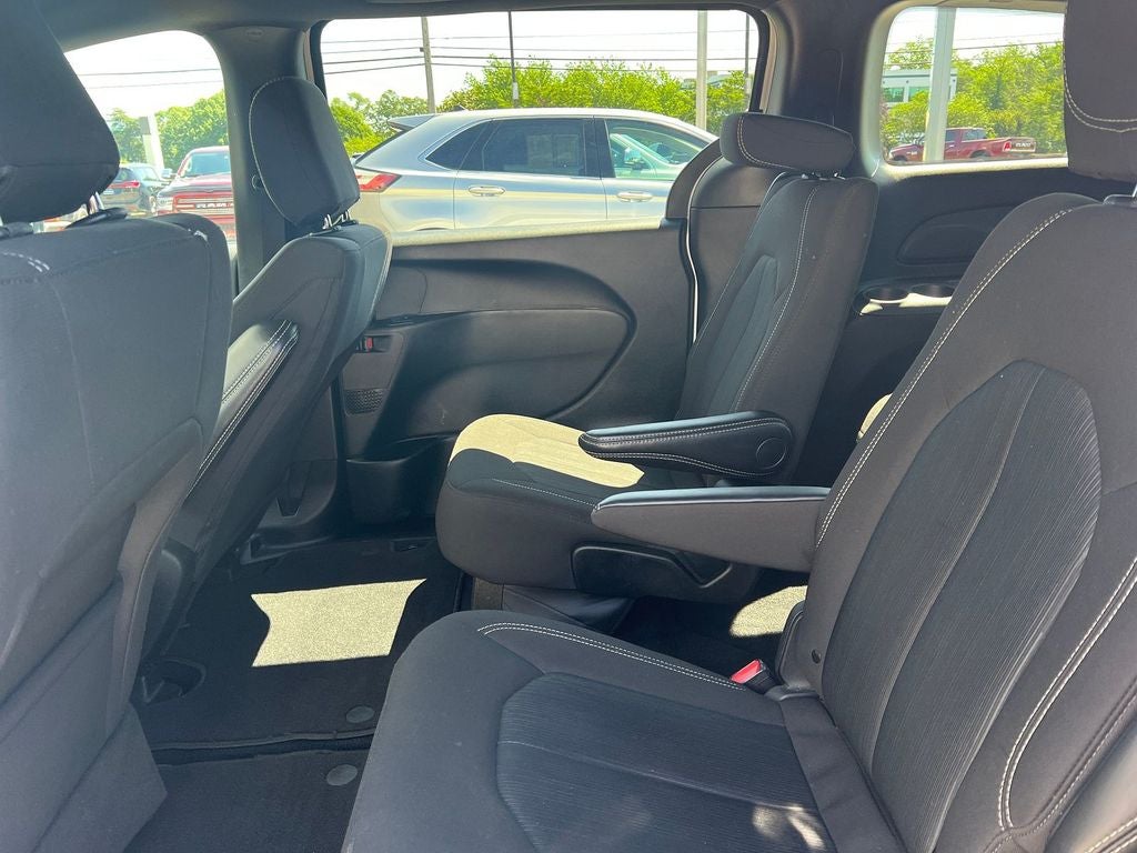 2024 Chrysler Pacifica Touring