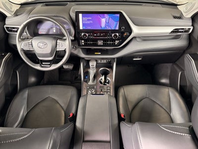 2023 Toyota Highlander Platinum