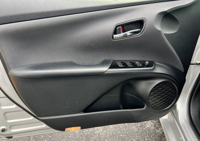 2022 Toyota Prius L