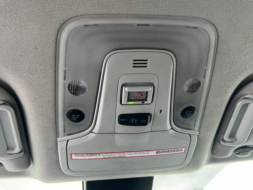 2022 Toyota Prius L