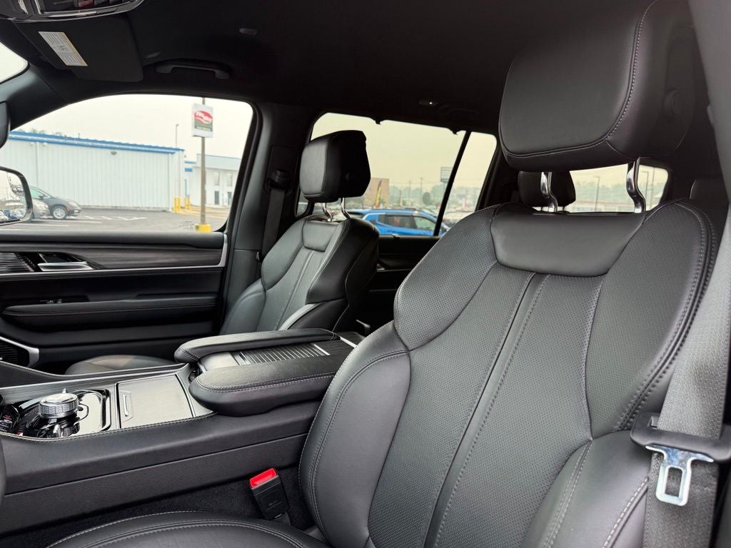2023 Jeep Wagoneer Series II 4x4