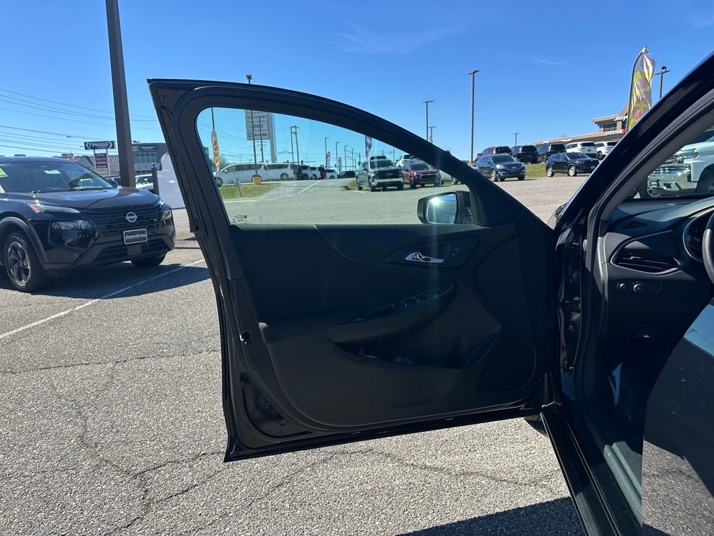 2025 Chevrolet Malibu FWD 1LT