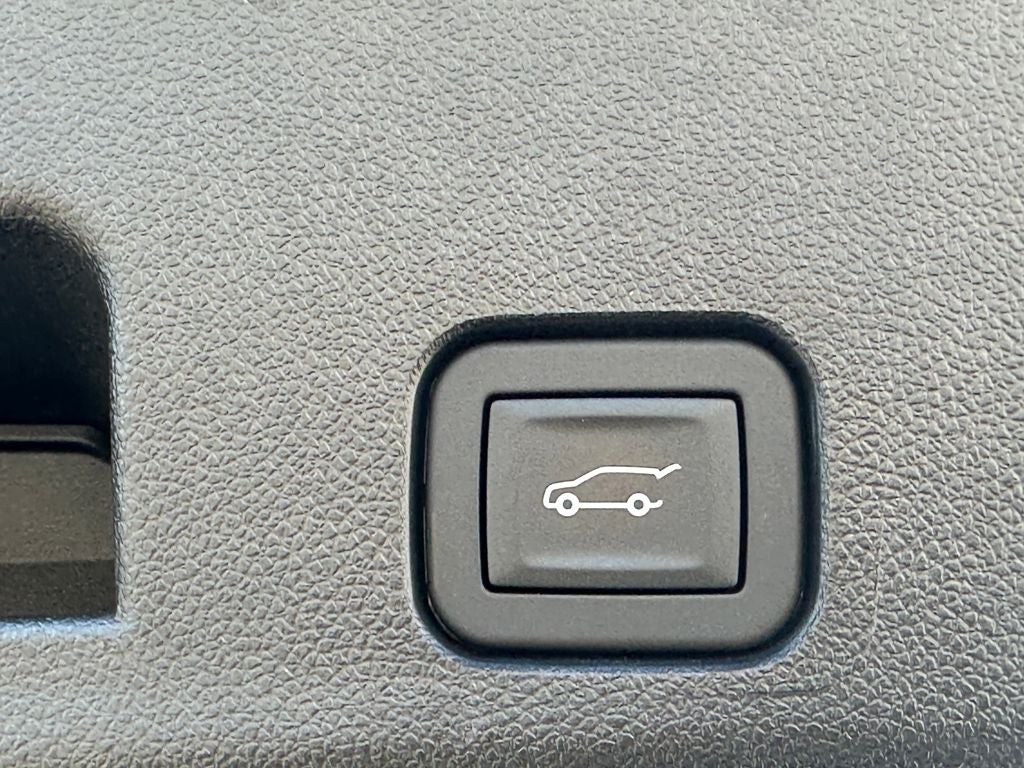 2025 Chevrolet Traverse AWD LT