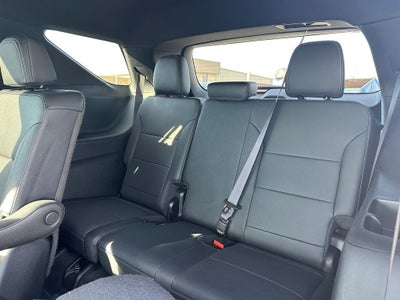 2025 Chevrolet Traverse AWD LT