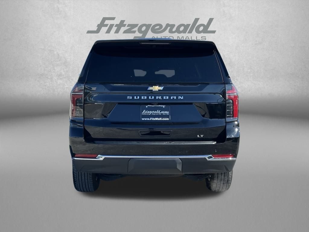 2025 Chevrolet Suburban LT