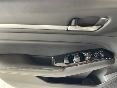 2023 Nissan Altima SV FWD