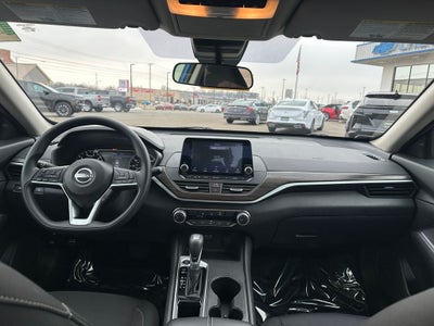 2025 Nissan Altima SV FWD