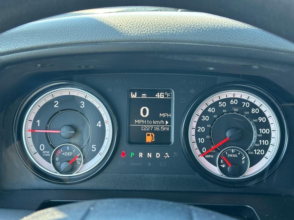 2018 RAM 2500 Tradesman Crew Cab 4x4 6'4' Box