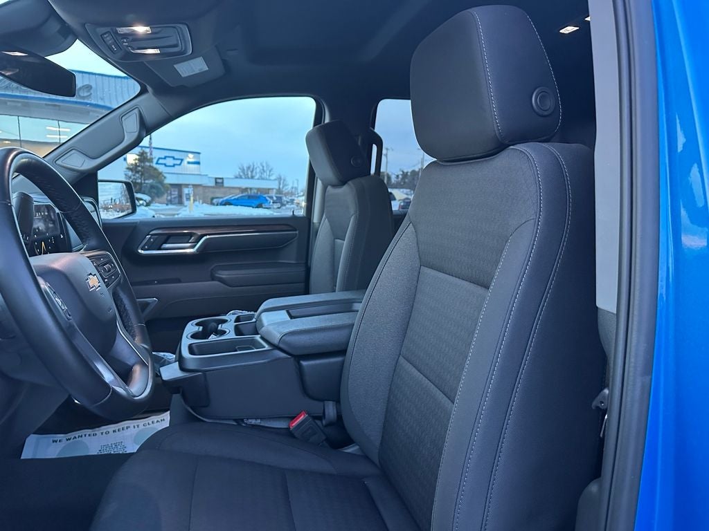 2025 Chevrolet Silverado 1500 4WD Crew Cab Standard Bed LT