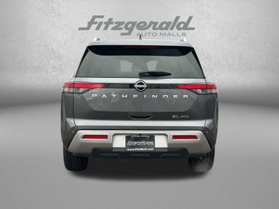 2025 Nissan Pathfinder SL