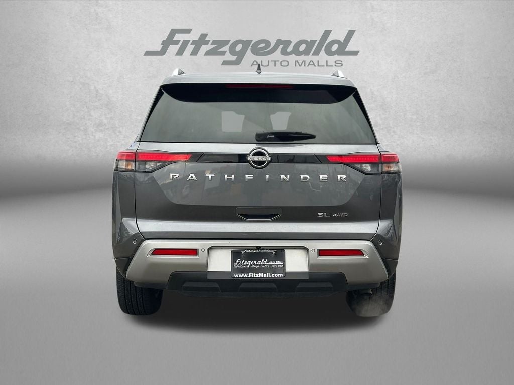 2025 Nissan Pathfinder SL