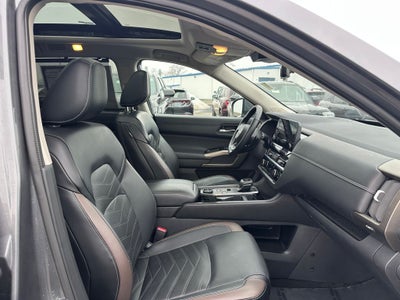 2023 Nissan Pathfinder Platinum 4WD