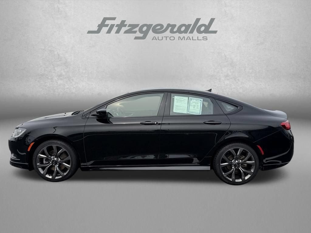2016 Chrysler 200 S